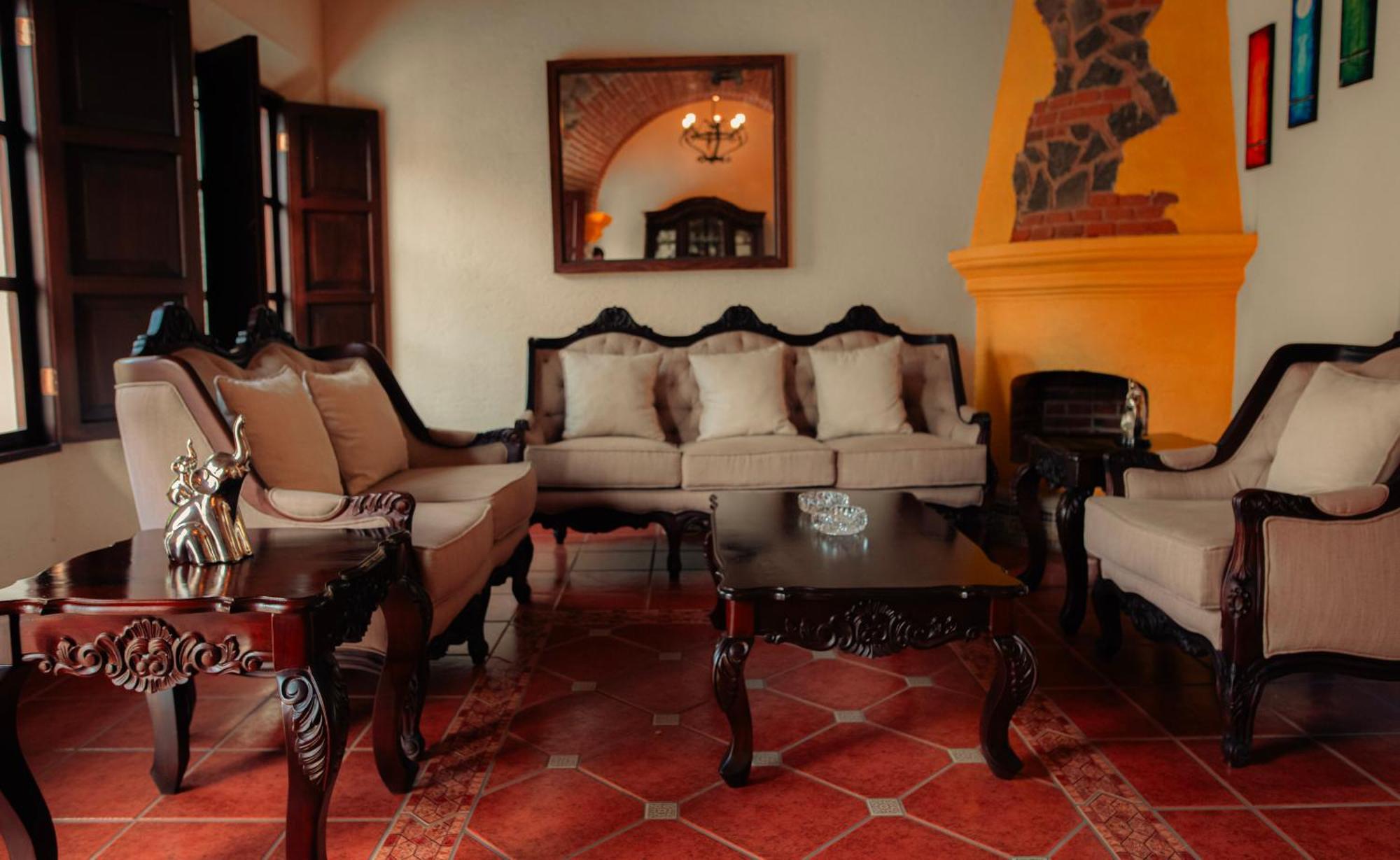Palacio Del Conquistador San Cristobal El Bajo ภายนอก รูปภาพ