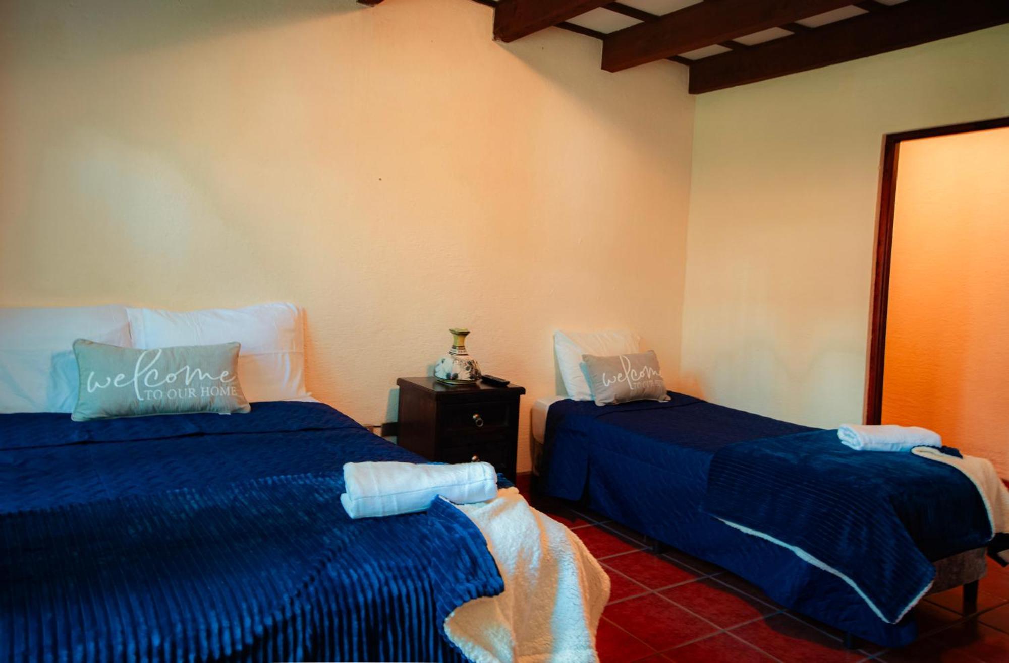 Palacio Del Conquistador San Cristobal El Bajo ภายนอก รูปภาพ