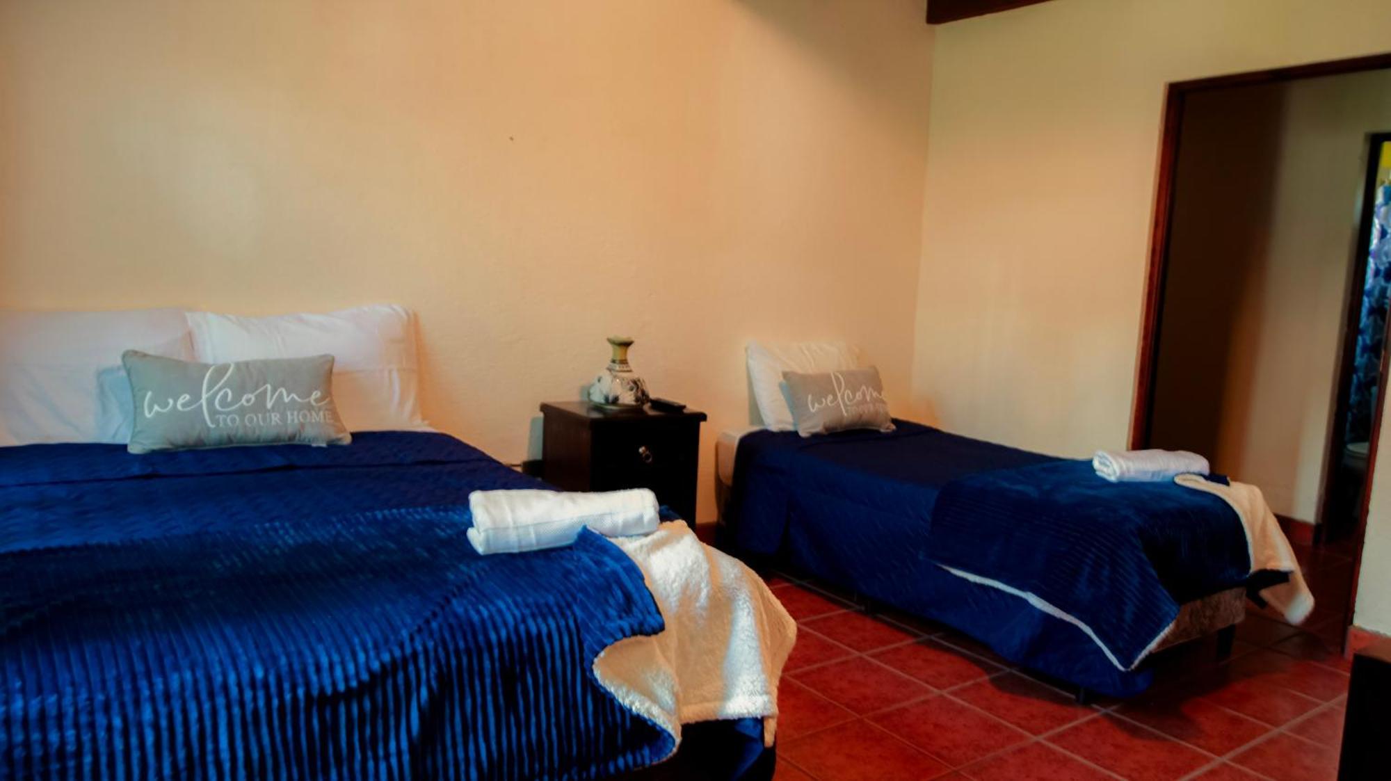 Palacio Del Conquistador San Cristobal El Bajo ภายนอก รูปภาพ